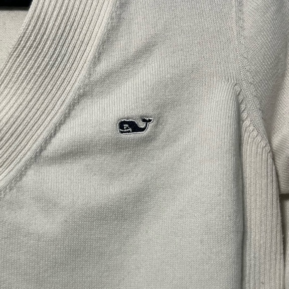 • Vineyard Vines White Sweater V-Neck - Picture 11 of 11